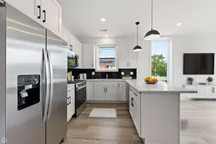 3900 S Lake Park Ave, Chicago, IL 60653 - Photo 11