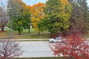 616 Parkside Ct, Libertyville, IL 60048 - Photo 27