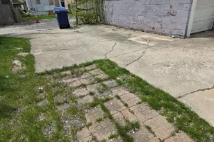 136 S 10th Ave, Maywood, IL 60153 - Photo 7