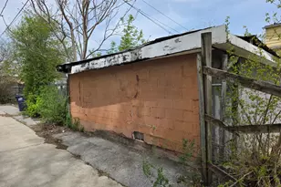 136 S 10th Ave, Maywood, IL 60153 - Photo 11