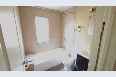 136 S 10th Avenue, Maywood, IL 60153 - Photo 15