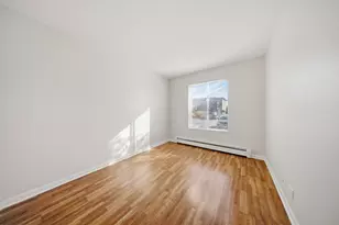 291 Gregory St, Aurora, IL 60504 - Photo 17