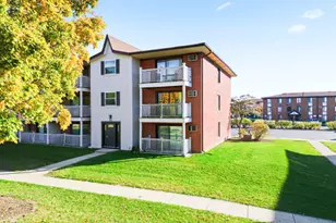 291 Gregory St, Aurora, IL 60504 - Photo 1