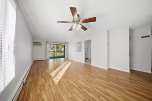 291 Gregory St, Aurora, IL 60504 - Photo 13