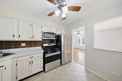 291 Gregory Street #6, Aurora, IL 60504 - Photo 5