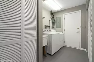 515 Maple Ave, Wilmette, IL 60091 - Photo 17