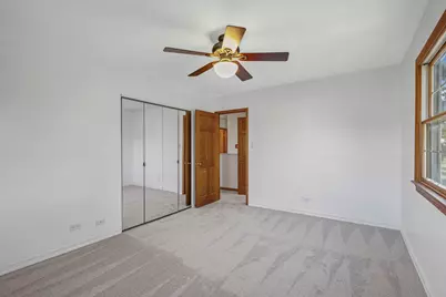 1323 S Roselle Road, Schaumburg, IL 60193 - Photo 27