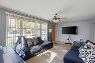 17057 Park Ave, Lansing, IL 60438 - Photo 3