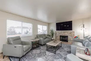 4109 Sarah Dr, Zion, IL 60099 - Photo 13