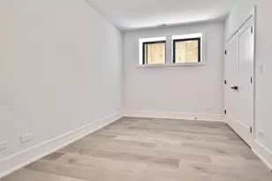 1907 W Wolfram St, Chicago, IL 60657 - Photo 35