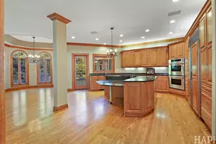 8 Farmington Rd, South Barrington, IL 60010 - Photo 17