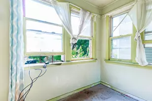 5225 S Wood St, Chicago, IL 60609 - Photo 9