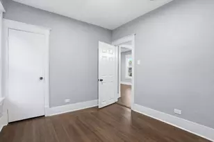 446 S Jackson St, Waukegan, IL 60085 - Photo 13