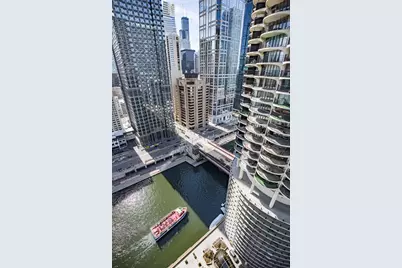 300 N State Street #3135, Chicago, IL 60654 - Photo 9