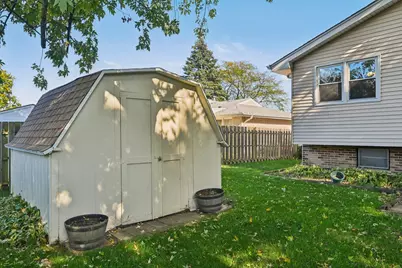820 School Avenue, Matteson, IL 60443 - Photo 41