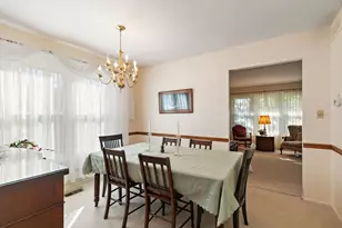 1410 Nottingham Ln, Hoffman Estates, IL 60169 - Photo 7