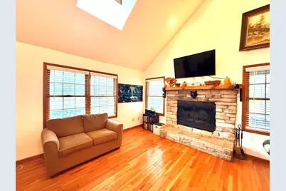 14944 S Steward Road, Rochelle, IL 61068 - Photo 7