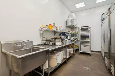 2054 W Grand Avenue, Chicago, IL 60612 - Photo 45