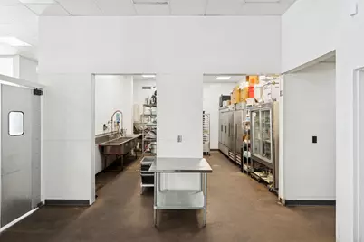 2054 W Grand Avenue, Chicago, IL 60612 - Photo 17