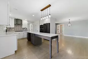 980 Persimmon Ct, Saint Charles, IL 60174 - Photo 11