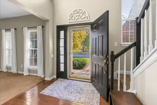 4020 Bunker Hill Dr, Algonquin, IL 60102 - Photo 3