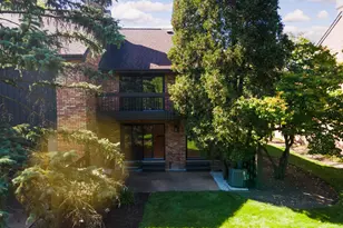 1891 Mission Hills Ln, Northbrook, IL 60062 - Photo 5