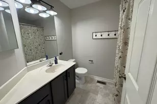 1978 Gary Ct, Schaumburg, IL 60193 - Photo 15