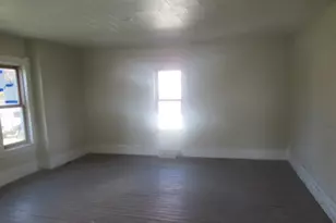 32300 White St, Kirkland, IL 60146 - Photo 3