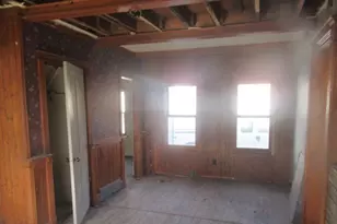 32300 White St, Kirkland, IL 60146 - Photo 5