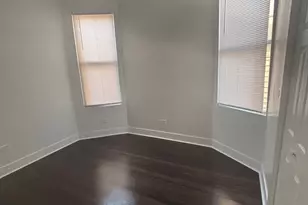 1242 S Sawyer Ave, Chicago, IL 60623 - Photo 17