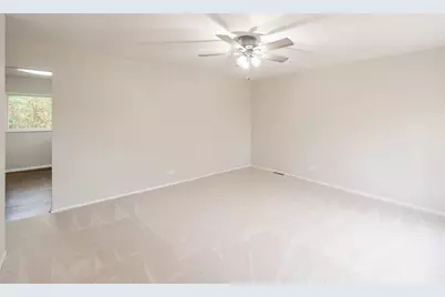 418 Tanglewood Drive, Streamwood, IL 60107 - Photo 3