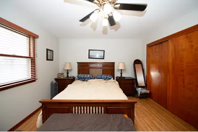 17 N Weston Avenue, Elgin, IL 60123 - Photo 9