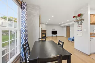 1297 Woodlake Dr, Carol Stream, IL 60188 - Photo 13