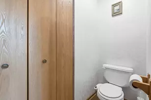 1297 Woodlake Dr, Carol Stream, IL 60188 - Photo 27