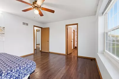 1297 Woodlake Drive, Carol Stream, IL 60188 - Photo 25