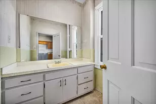 393 E Front St, El Paso, IL 61738 - Photo 19