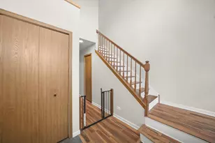 144 Spring Ct N, Carpentersville, IL 60110 - Photo 7