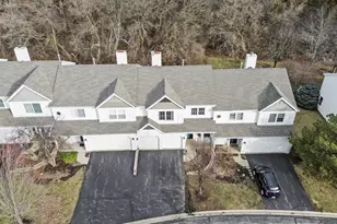 144 Spring Ct N, Carpentersville, IL 60110 - Photo 29