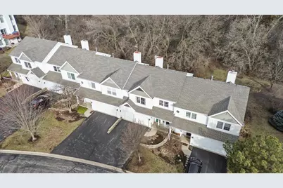 144 Spring Court N, Carpentersville, IL 60110 - Photo 27