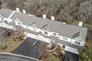 144 Spring Ct N, Carpentersville, IL 60110 - Photo 27