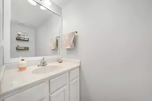 144 Spring Ct N, Carpentersville, IL 60110 - Photo 25