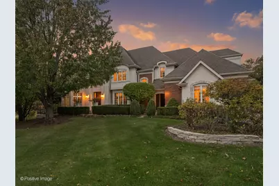 817 Lakeview Lane, Burr Ridge, IL 60527 - Photo 1