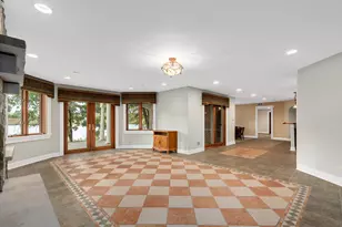 817 Lakeview Ln, Burr Ridge, IL 60527 - Photo 57