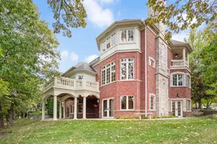 817 Lakeview Ln, Burr Ridge, IL 60527 - Photo 13