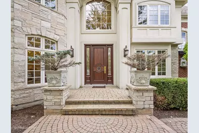 817 Lakeview Lane, Burr Ridge, IL 60527 - Photo 11