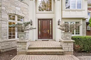 817 Lakeview Ln, Burr Ridge, IL 60527 - Photo 11