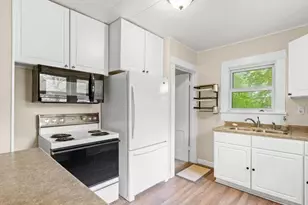 817 E High St, Monticello, IL 61856 - Photo 9