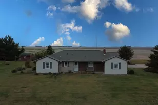 1505 N 2000 East Rd, Watseka, IL 60970 - Photo 1