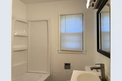 1113 N 13th Street, Dekalb, IL 60115 - Photo 15