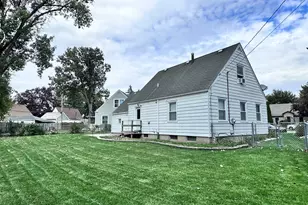 490 S Alfred Ave, Elgin, IL 60123 - Photo 19